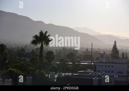 Viste generali su Monrovia, California, tra cui Mount Wilson e Monrovia Canyon Park, California, Stati Uniti. Foto Stock