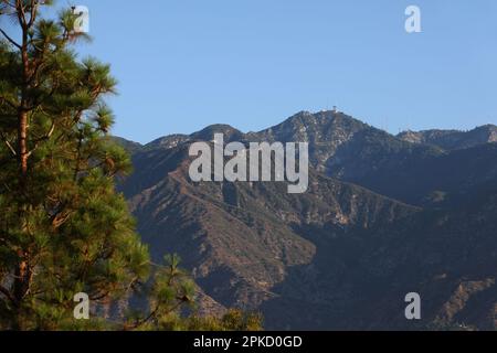 Viste generali su Monrovia, California, tra cui Mount Wilson e Monrovia Canyon Park, California, Stati Uniti. Foto Stock