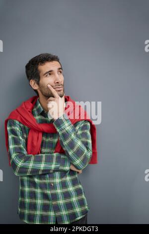 Uomo caucasico di mezza età in abiti casual Foto Stock