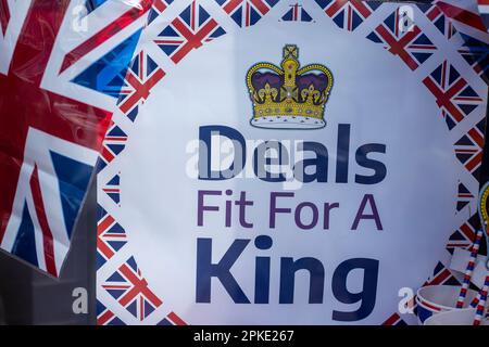 Londra, Regno Unito. 07th Apr, 2023. Londra, Regno Unito - 7th aprile 2023: Londra si prepara all'incoronazione di Re Carlo III, che si terrà il 6th maggio. Credit: Sinai Noor/Alamy Live News Foto Stock