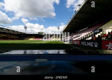 Una vista generale all'interno del Vicarage Road Stadium, sede del Watford Football Club, è vista prima della partita del campionato Sky Bet Watford vs Huddersfield Town a Vicarage Road, Watford, Regno Unito, 7th aprile 2023 (Foto di Juan Gasparini/News Images) in, il 4/7/2023. (Foto di Juan Gasparini/News Images/Sipa USA) Credit: Sipa USA/Alamy Live News Foto Stock