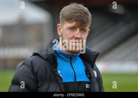 Cleethorpes, Regno Unito. 06th Apr, 2023. Tom Crawford di Hartlepool United durante la partita della Sky Bet League 2 tra Grimsby Town e Hartlepool United a Blundell Park, Cleethorpes venerdì 7th aprile 2023. (Foto: Scott Llewellyn | NOTIZIE MI) Credit: NOTIZIE MI & Sport /Alamy Live News Foto Stock