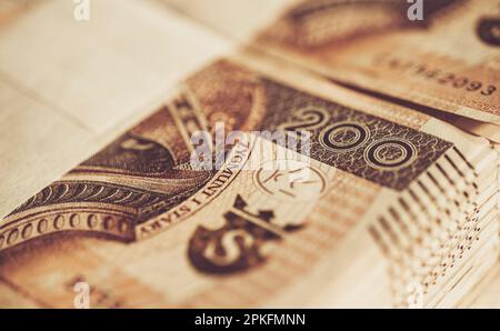 Pile di duecento zloty polacco primo piano. Repubblica di Polonia valuta Fiat Foto Stock