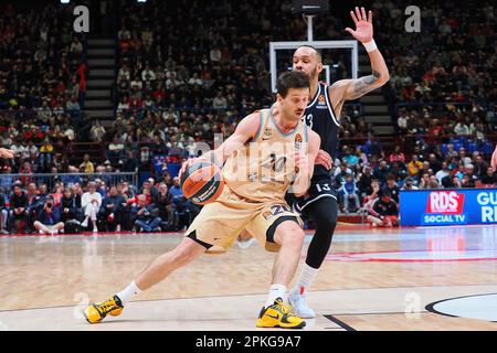 Milano, Italia. 07th Apr, 2023. Nicolas Laprovittola (FC Barcellona) nel corso del EA7 Emporio Armani Milano vs FC Barcellona, Basketball Eurolega Championship a Milano, aprile 07 2023 Credit: Independent Photo Agency/Alamy Live News Foto Stock