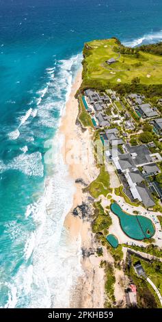 Vista aerea di Dreamland Beach a Pecatu sulla penisola di Bukit sull'isola di Bali, Indonesia Foto Stock