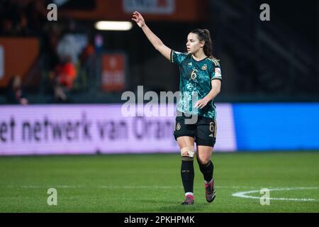 Sittard Geleen, Paesi Bassi. 07th Apr, 2023. Calcio, donne: Internazionali, Paesi Bassi - Germania, Fortuna Sittard Stadium. Lena Oberdorf, in Germania, si fa un gesto sul campo. Credit: Marius Becker/dpa/Alamy Live News Foto Stock