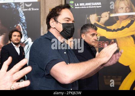 Milano, Italia. 07th Apr, 2023. Quentin Tarantino è stato visto alla Mondadori Bookstore di Milano il 7 2023 aprile (Foto di Mairo Cinquetti/NurPhoto) Credit: NurPhoto SRL/Alamy Live News Foto Stock