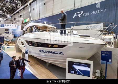 Il produttore tedesco Bavaria Yachts esporra' le sue ultime imbarcazioni a 'boot' il 20 gennaio 2018 a Dusseldorf, in Germania. BOOT è il più grande al mondo acqua sp Foto Stock