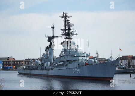 Museo-nave (ex Destroyer) della Marina tedesca MÖLDERS ormeggiata a Wilhelmshaven, Germania Foto Stock