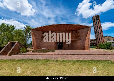 Chiesa di Atlantida (Chiesa di Cristo lavoratore e Madonna di Lourdes), opera dell'ingegnere Eladio Dieste, dipartimento Canelones, Uruguay Foto Stock