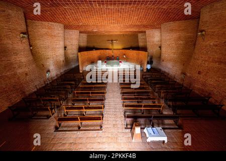 Interno della Chiesa di Atlantida (Chiesa di Cristo lavoratore e Madonna di Lourdes), opera dell'ingegnere Eladio Dieste Foto Stock