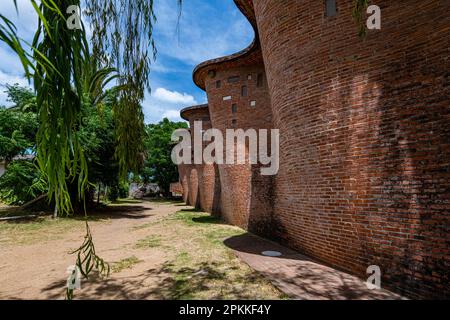 Chiesa di Atlantida (Chiesa di Cristo lavoratore e Madonna di Lourdes), opera dell'ingegnere Eladio Dieste, dipartimento Canelones, Uruguay Foto Stock