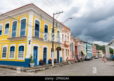 Case coloniali, Iguape, Stato di San Paolo, Brasile, Sud America Foto Stock