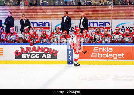 VŠxjš, Svezia, 8 aprile, 2023 Semifinale 5 Vaxjo Lakers - Frolunda HC Vaxjo Lakers vince la partita per 3-2 Credit: PEO Mšller/Alamy Live News Foto Stock