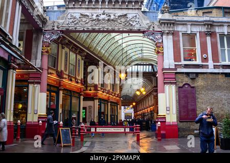 LONDRA, Regno Unito, 9th MARZO 2023: Ingresso al Leadenhall Market di Londra Foto Stock