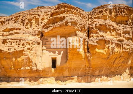Tombe Jabal al ahmar scolpite in pietra, al Ula, Arabia Saudita Foto Stock