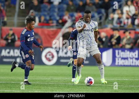 8 aprile 2023; Foxborough, ma, USA; IL difensore DI CF MontrŽal Kamal Miller (3) con la palla durante una partita MLS tra CF Montreal e New England Revolution. Anthony Nesmith/CSM Foto Stock