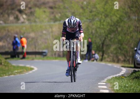 Azurki, Euskadi, Spagna. 8th Apr, 2023. Azurki, Spagna, 08th aprile 2023: Il pilota del Team Emirates degli Emirati Arabi Uniti, Felix Grobschartner durante la 6th° tappa del Paese Basco Itzulia 2023 con partenza e arrivo a Eibar, il 08 aprile 2023, ad Azurki, Spagna. (Credit Image: © Alberto Brevers/Pacific Press via ZUMA Press Wire) SOLO PER USO EDITORIALE! Non per USO commerciale! Foto Stock