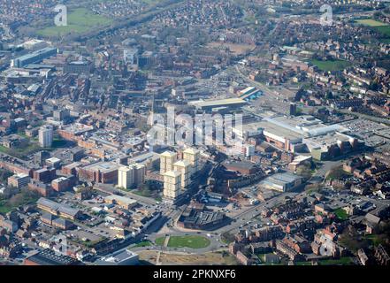 Una vista aerea del centro di Wakefield, West Yorkshire, Northern England, UK Foto Stock