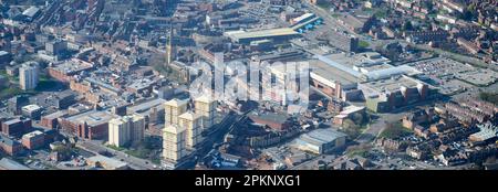 Una vista aerea del centro di Wakefield, West Yorkshire, Northern England, UK Foto Stock