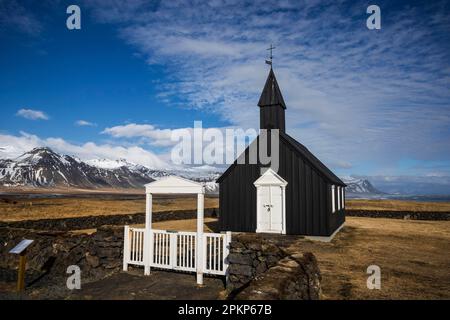 Chiesa di Budir, Penisola di Snaefelsness, Vesturland, Islanda, Europa Foto Stock