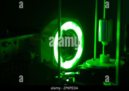 Prototipo di un sistema di trasmissione dati laser. Foto Stock
