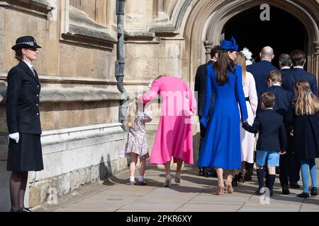 Windsor, Berkshire, Regno Unito. 9th aprile 2023. Arriva con i membri della famiglia reale per assistere al servizio mattutino di Pasqua presso la Cappella di San Giorgio al Castello di Windsor questa mattina. Credit: Maureen McLean/Alamy Live News Foto Stock