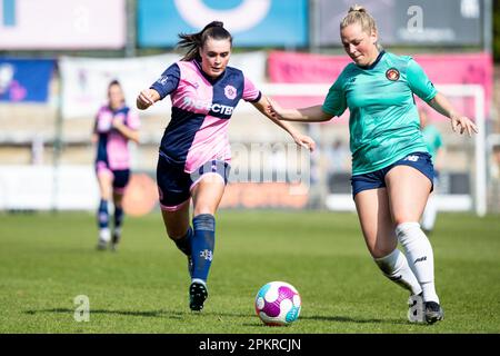 Londra, Regno Unito. 9th aprile 2023. Azione durante la partita della Premier League femminile regionale di Londra e del sud-est tra Dulwich Hamlet e Ebbsfleet. Credit: Liam Asman/Alamy Live News Foto Stock