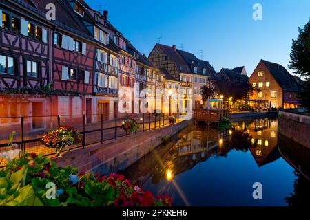 Piccola Venezia, quartiere nella città di Colmar, Alsazia, Francia Foto Stock