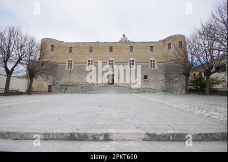 Piccolomini Castello di Capestrano (AQ)-Abruzzo - Italia Foto Stock