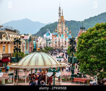 Disneyland Hong Kong riapre come la pandemia di Covid 19 si allenta nel 2023, Hong Kong, Cina. Foto Stock