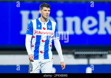 08-04-2023: Sport: Heerenveen contro Volendam HEERENVEEN, PAESI BASSI - APRILE 8: Pelle van Amsersfoort (SC Heerenveen) durante la partita di Eredivie tra Foto Stock