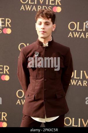 Londra, Regno Unito. 10th Apr, 2022. Max Harwood partecipa agli Olivier Awards 2022 alla Royal Albert Hall di Londra. (Foto di Fred Duval/SOPA Images/Sipa USA) Credit: Sipa USA/Alamy Live News Foto Stock