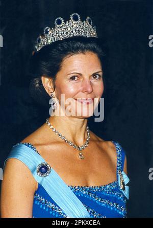 Ritratto DELLA REGINA SVEDESE SILVIA con tiara a cena di gala Foto Stock