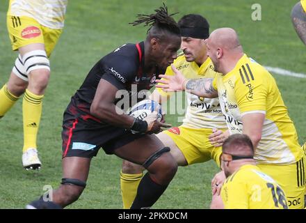 La Rochelle, Francia. 09th Apr, 2023. Maro Itoje di Saracens durante la Heineken Champions Cup, quarti di finale, incontro di rugby tra Stade Rochelais (la Rochelle) e Saracens il 9 aprile 2023 allo stadio Marcel Deflandre di la Rochelle, Francia - Foto Laurent Lairys/DPPI Credit: DPPI Media/Alamy Live News Foto Stock