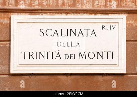 Scalinata della Trinità dei Monti, insegna in marmo, Roma, Italia Foto Stock