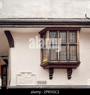 Antica facciata dell'edificio nella città di Canterbury, Kent, Regno Unito Foto Stock