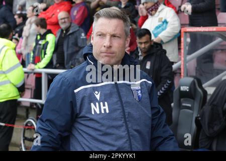 Northampton, Regno Unito. 10th aprile 2023. Il manager di Gillingham Neil Harris prima della partita della Sky Bet League 2 tra Northampton Town e Gillingham al PTS Academy Stadium di Northampton lunedì 10th aprile 2023. (Foto: John Cripps | NOTIZIE MI) Credit: NOTIZIE MI & Sport /Alamy Live News Foto Stock