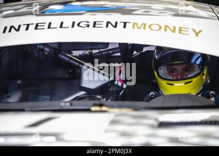 Oulton Park, Cheshire, Regno Unito. 10th aprile 2023. Il pilota #1 2 di Seas Motorsport Jules Gounon durante il round 1 del Campionato britannico GT di denaro intelligente a Oulton Park. 10 aprile 2023. Credit: Jurek Biegus/Alamy Live News Foto Stock