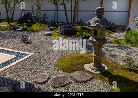 Il Giardino del Museo Prefetturale di Hyogo si trova nel luogo di nascita della Prefettura di Hyogo. Il primo edificio prefetturale del governo di Hyogo completo con il suo OW Foto Stock