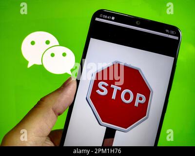 SUQIAN, CINA - 11 APRILE 2023 - Illustrazione: WeChat, Città di Suqian, Provincia di Jiangsu, Cina, 11 aprile 2023. La Florida ha vietato TikTok, wechat e QQ Foto Stock