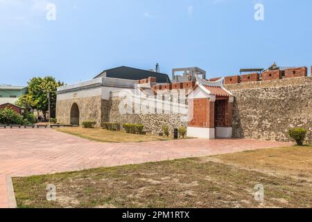 Porta nord della città vecchia di Fongshan, nota anche come porta Gongcheng, a Kaohsiung, Taiwan Foto Stock