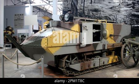 Canotta della prima guerra mondiale Schneider, in esposizione al Museo dei veicoli blindati, Saumur, Francia Foto Stock