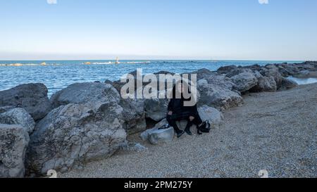 Vista aerea del paese di Numana , Monte Conero, spiaggia del Mare Adriatico nella regione delle Marche, Italia , Europa Foto Stock