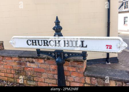 Cartello stradale vintage, Church Hill, la città reale di Sutton Coldfield, West Midlands, Inghilterra, Regno Unito Foto Stock