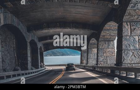 Tunnel sull'autostrada 1 a Big sur, California Foto Stock