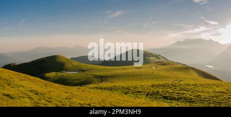 Francia, Isere (38), regione di la Matheysine (o altopiano di Matheysin), il Connex e i suoi pascoli molto collinari Foto Stock