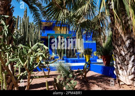 Blue Majorelle Garden edificio esterno con fontana Foto Stock