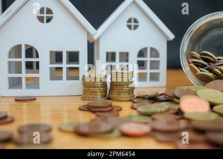euro sul tavolo per acquistare stato reale Foto Stock