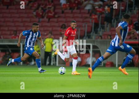 Porto Alegre, Brasile, 11th Apr, 2023. Wanderson di Internacional, durante la partita tra Internacional e CSA, per la Coppa del Brasile 2023, allo Stadio Beira-Rio, a Porto Alegre il 11 aprile. Foto: Max Peixoto/DiaEsportivo/Alamy Live News Foto Stock